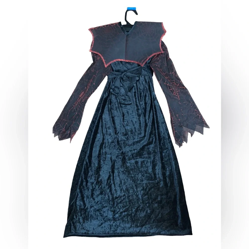 Girl Spider Countess / Widow  Long Dress Halloween Costume Size Large or 8-10